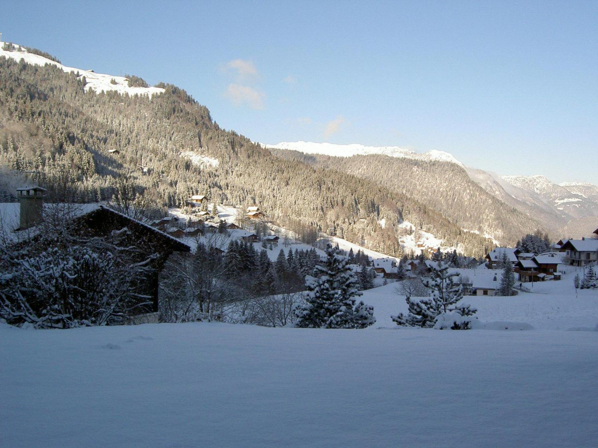 Appartement La Clusaz, 3 pièces, 6 personnes - FR-1-437-10 Extérieur photo
